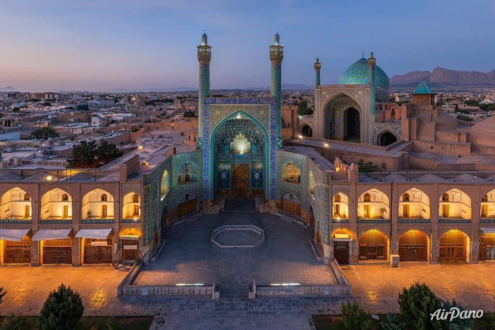 Isfahan Travel Guide | Exploring 'Half the World' in Iran