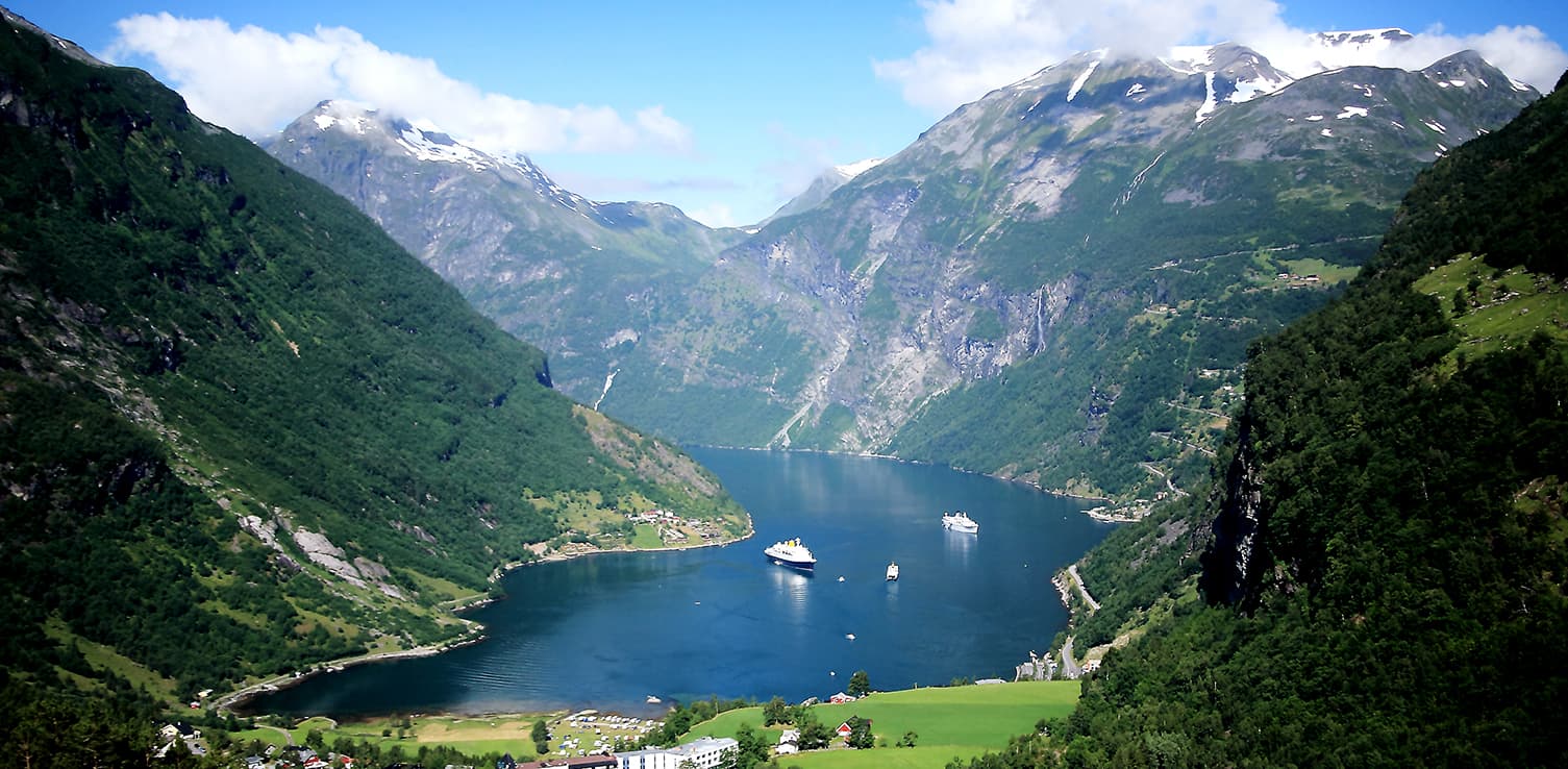The Ultimate Norway Travel Guide for First-Timers | Tips, Budget & Etiquette