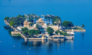 The Ultimate Udaipur Travel Guide | 2-Day Itinerary, Budget & Top Sights