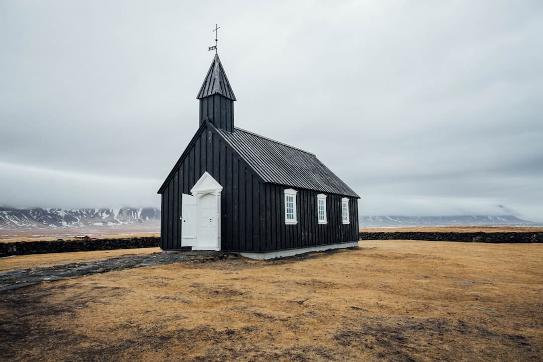 The Ultimate Iceland Travel Guide: 35 Must-See Places & Things to Do