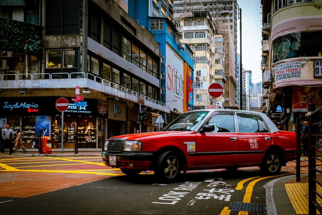 The Ultimate Hong Kong Travel Guide | 2-Day Itinerary, Transport & Budget