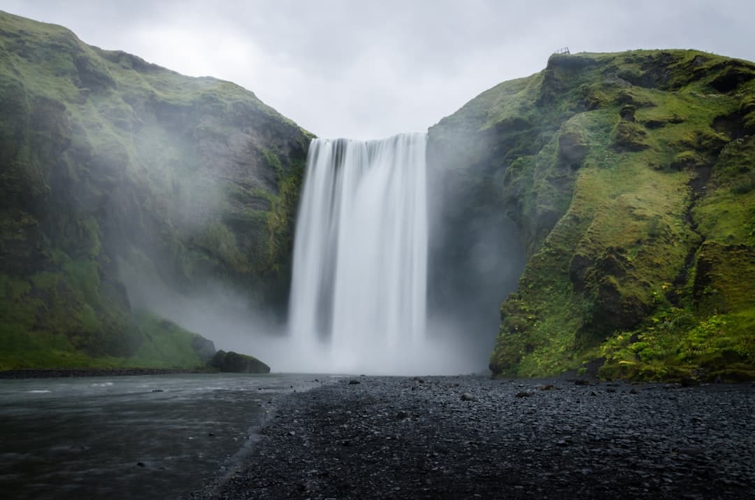 Visiting Iceland in October? The Ultimate Travel & Weather Guide