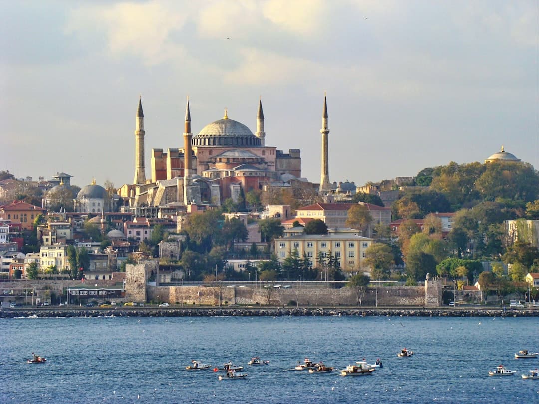 The Ultimate 3 Days in Istanbul | Travel Guide, Sunset Spots & Street Food