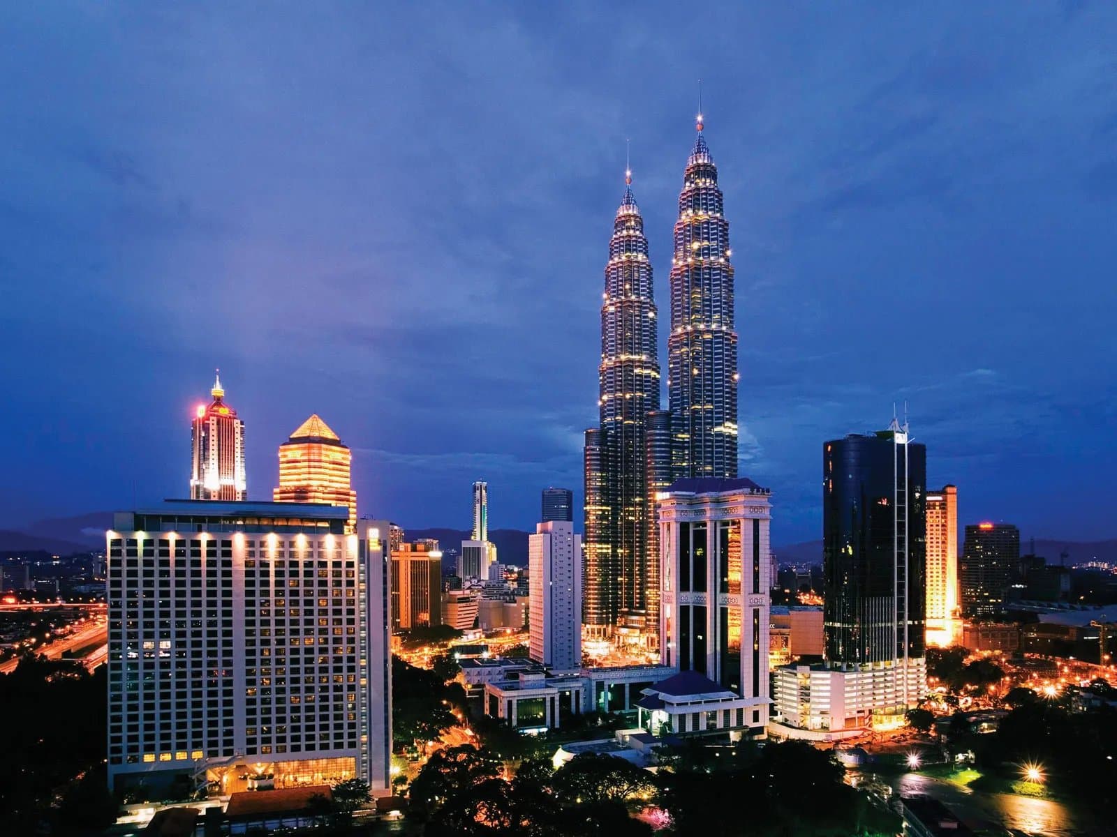 The Ultimate 6-Day Malaysia Itinerary: Kuala Lumpur & Langkawi on a Budget