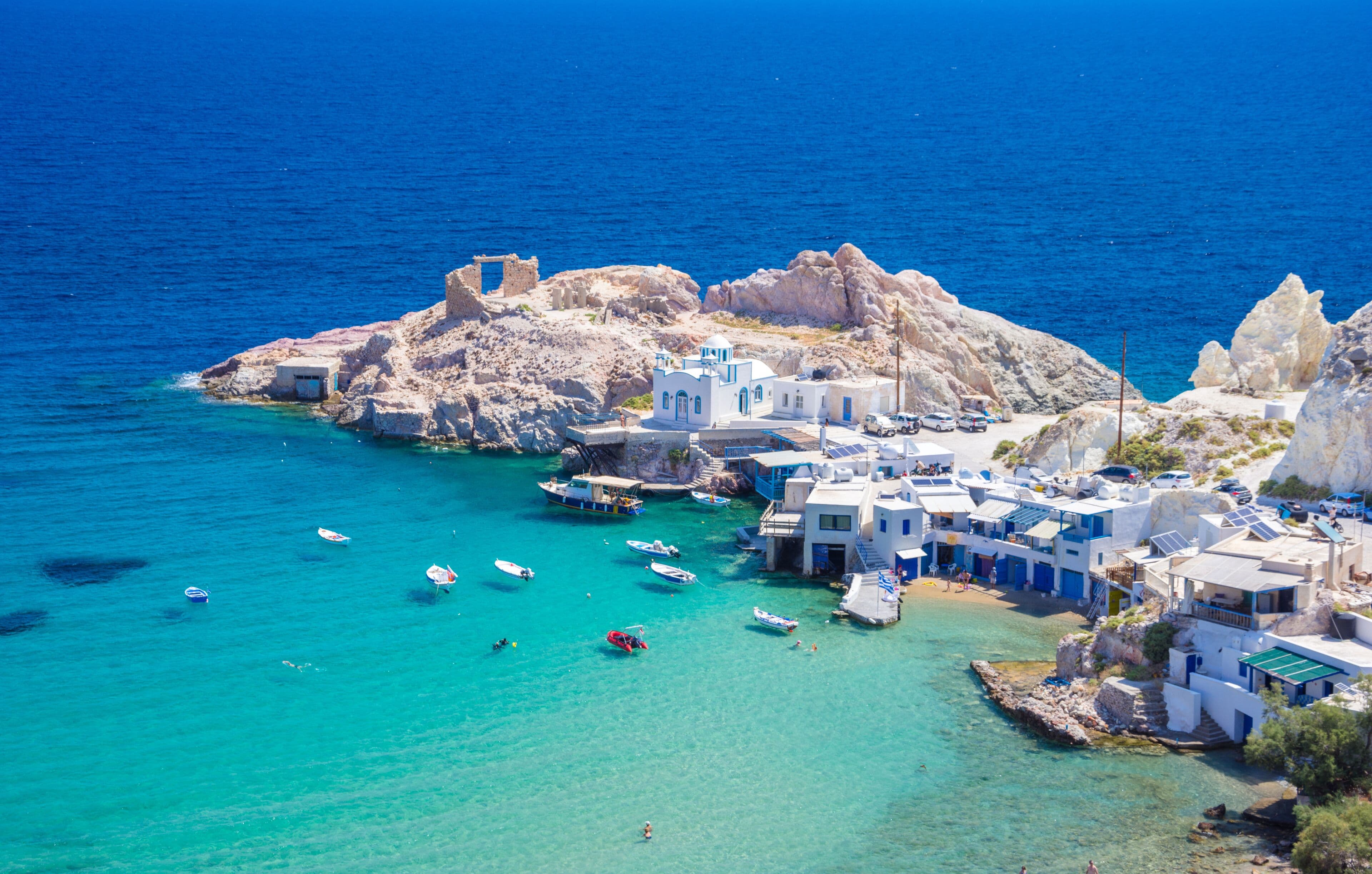 The Ultimate 3-Day Milos Travel Guide | Breathtaking Beaches & Hidden Gems