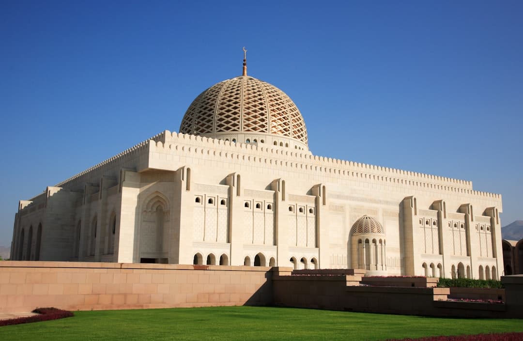Muscat’s Most Beautiful Spots: Grand Mosque, Opera House & Sunset Cruise