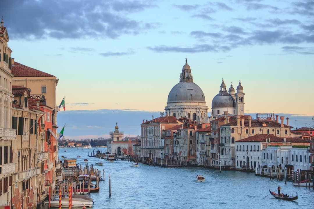 The PERFECT 24 Hours in Venice | Itinerary, Local Eats & Tourist Traps to Avoid