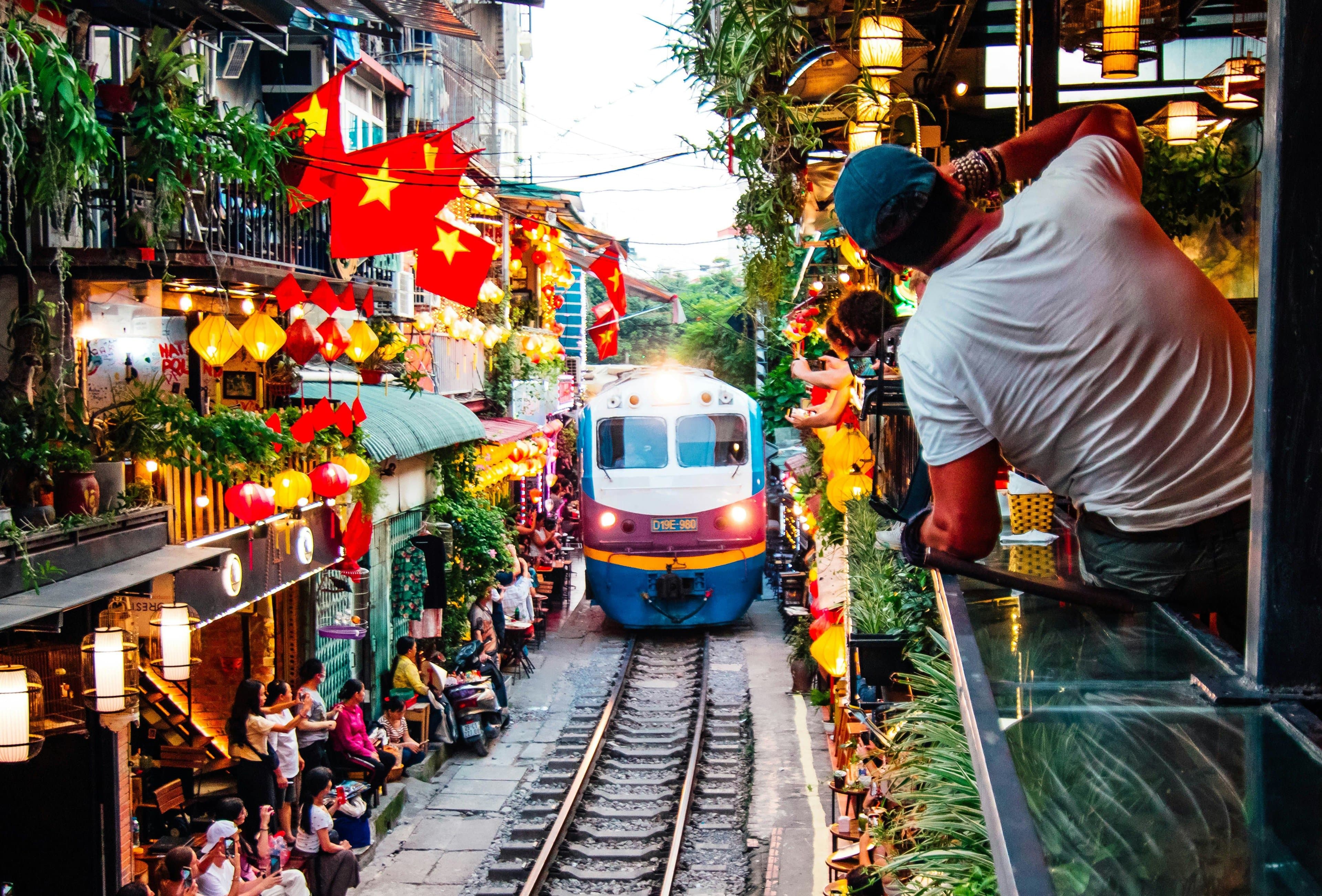 The Ultimate Vietnam Travel Guide | Hanoi, Halong Bay & Ninh Binh